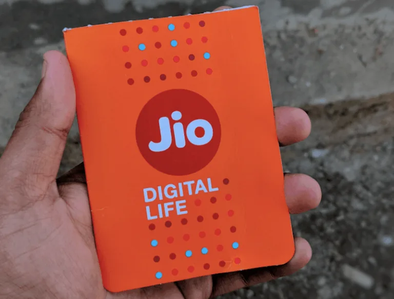 Reliance Jio ₹3227 Annual Prepaid Plan Launched with Amazon Prime Subscription 7 Brookfield Expects to Close Reliance Jio Tower Acquisition reliance jio ₹3227 annual prepaid plans